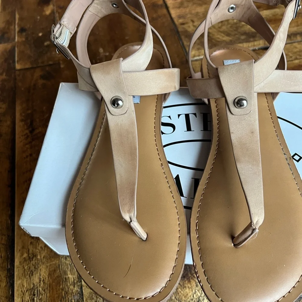Hidden  Camel  Nubuck sandals  Steve Madden - Picture 3 of 4